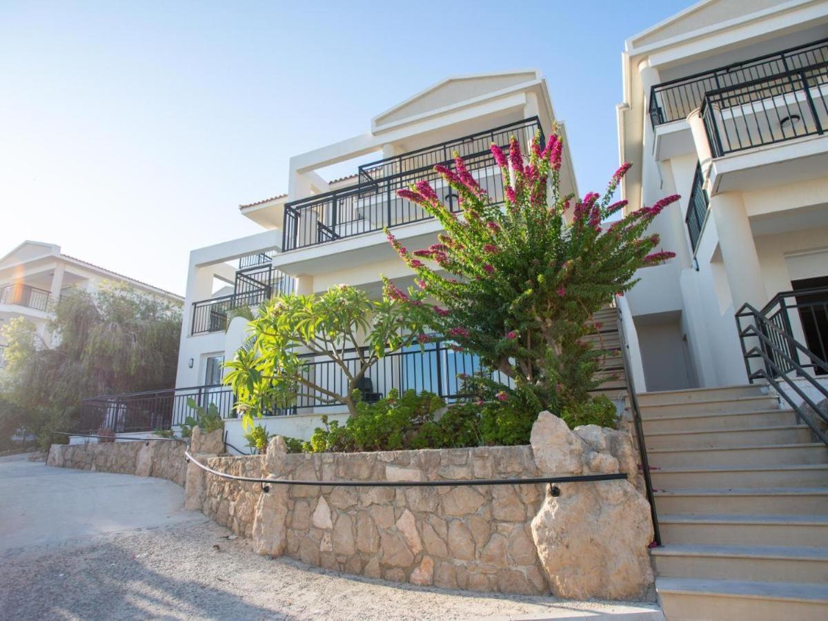 Wellclub - Wellness Family Experience - Seaview Hotell Paphos Eksteriør bilde