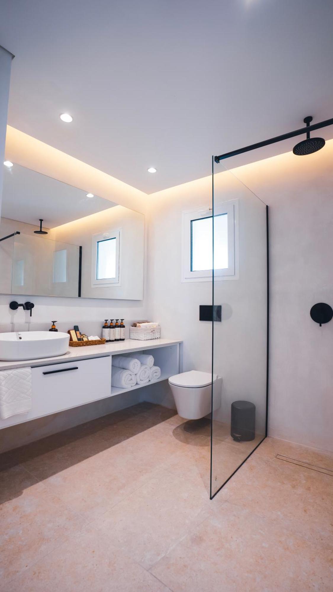 Wellclub - Wellness Family Experience - Seaview Hotell Paphos Eksteriør bilde